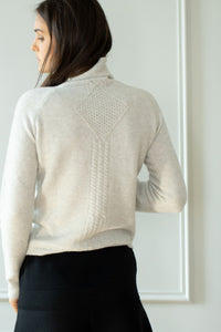 Turtleneck Sweater with raglan sleeves