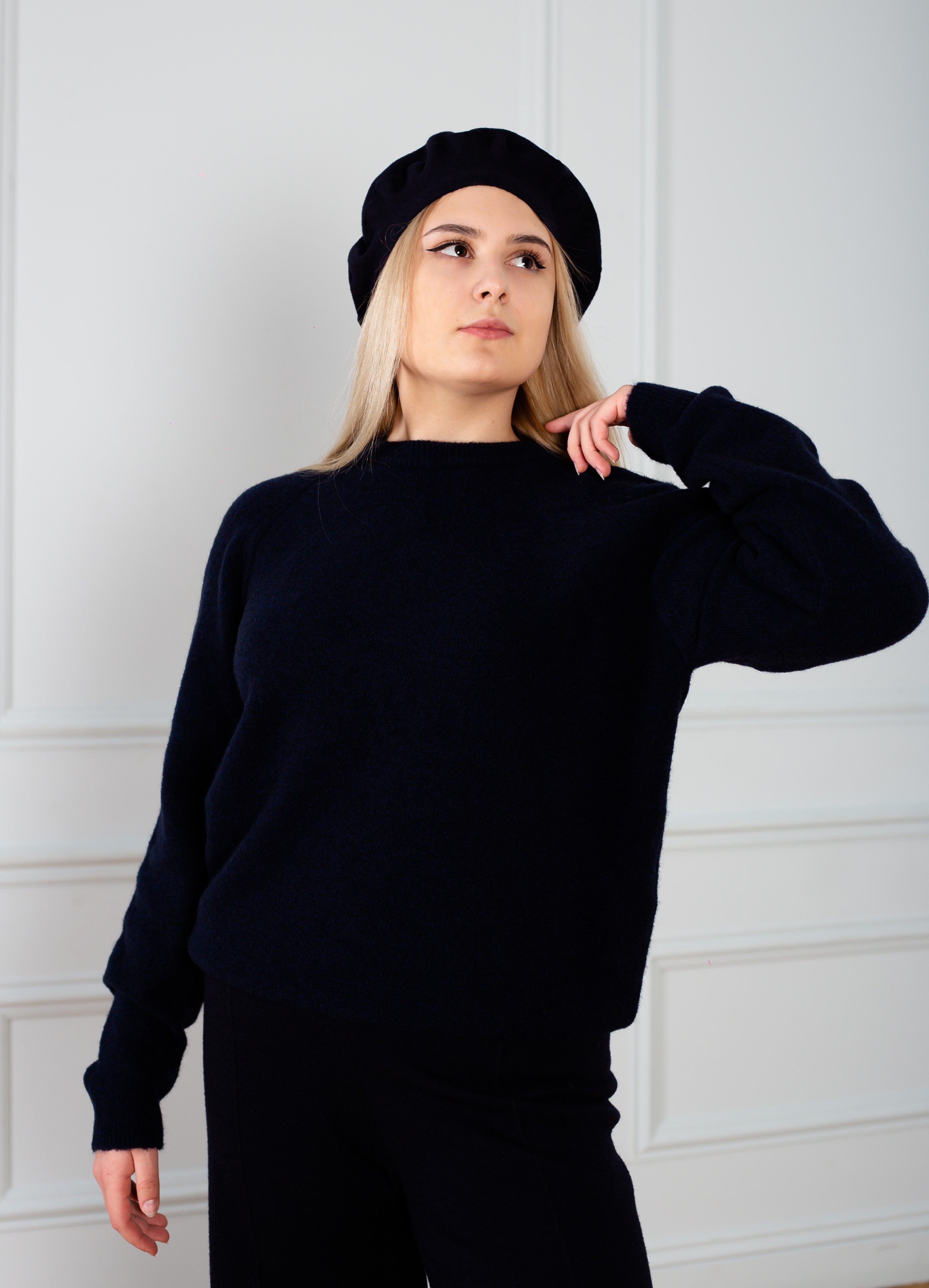 Women Knitted unisex jumper diplomatic blue