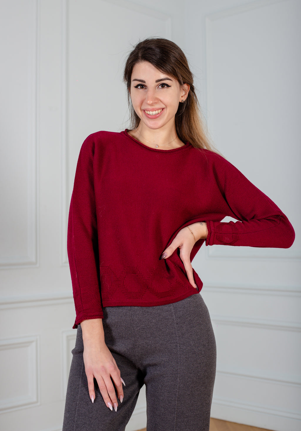 Sweater  women in Claret color
