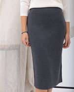 Load image into Gallery viewer, Gray Knitted Wool Midi Skirt
